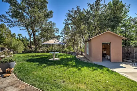 581 Bellagio, Redding, CA 96003 photo 54