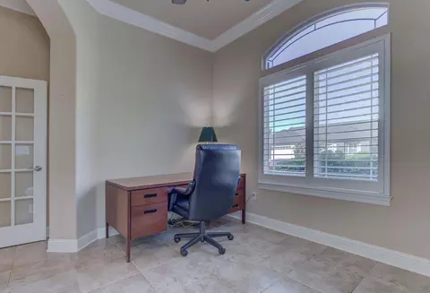 581 Bellagio, Redding, CA 96003 photo 29