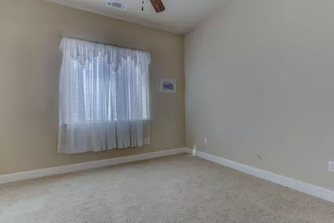 581 Bellagio, Redding, CA 96003 photo 44