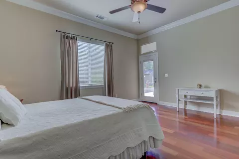 581 Bellagio, Redding, CA 96003 photo 31
