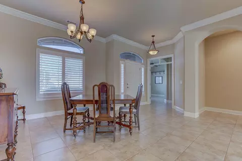581 Bellagio, Redding, CA 96003 photo 18