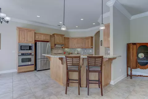 581 Bellagio, Redding, CA 96003 photo 21