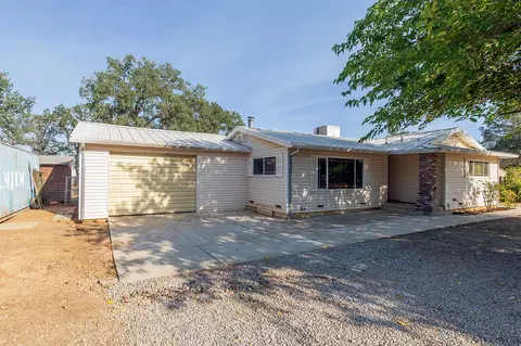 8903 Impasse Ln, Redding, CA 96002 photo 2