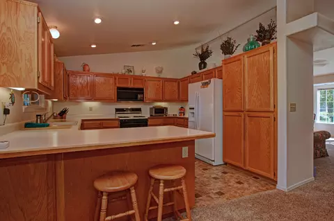 1536 Hominy Way, Redding, CA 96003 photo 16