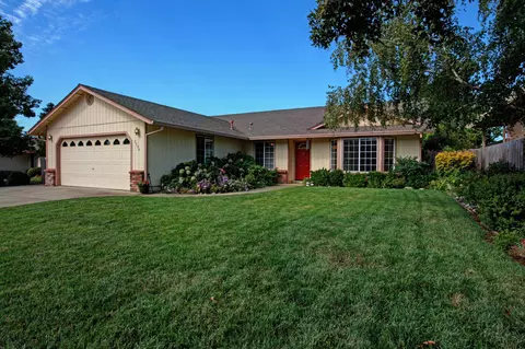 1536 Hominy Way, Redding, CA 96003 photo 3
