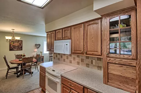 8872 Olney Park Dr, Redding, CA 96001 photo 15