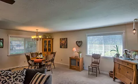 8872 Olney Park Dr, Redding, CA 96001 photo 16