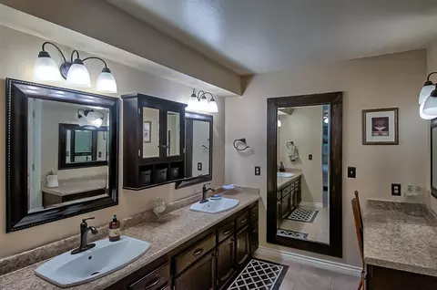 8872 Olney Park Dr, Redding, CA 96001 photo 20
