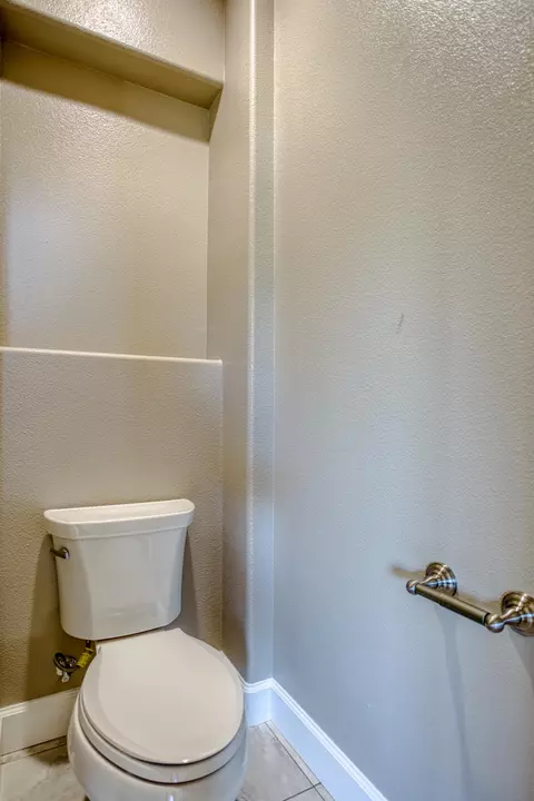 1178 Hancock, Redding, CA 96003 photo 31