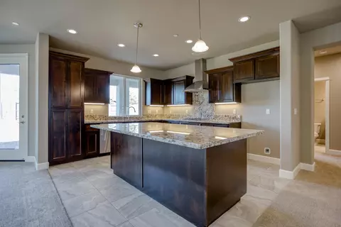 1178 Hancock, Redding, CA 96003 photo 2
