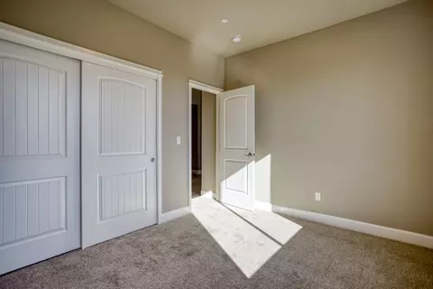 1178 Hancock, Redding, CA 96003 photo 14