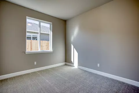 1178 Hancock, Redding, CA 96003 photo 16