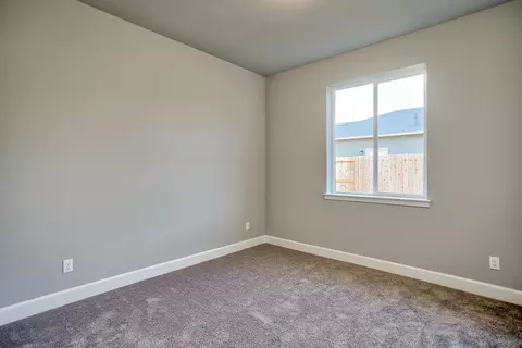 1177 Bingham, Redding, CA 96003 photo 16