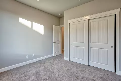 1177 Bingham, Redding, CA 96003 photo 17