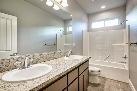 1177 Bingham, Redding, CA 96003 photo 18