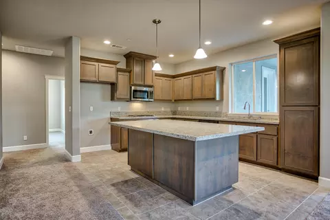 1177 Bingham, Redding, CA 96003 photo 10
