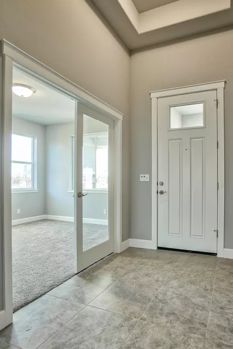 1177 Bingham, Redding, CA 96003 photo 4