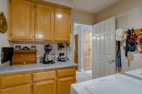 3347 Toro Way, Redding, CA 96002 photo 19