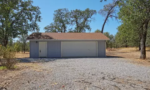 10461 Old Oak Ln, Redding, CA 96003 photo 26