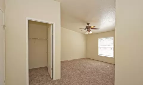 10461 Old Oak Ln, Redding, CA 96003 photo 7
