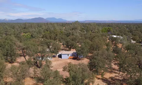 10461 Old Oak Ln, Redding, CA 96003 photo 31