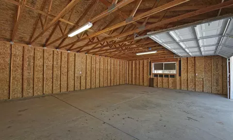 10461 Old Oak Ln, Redding, CA 96003 photo 3