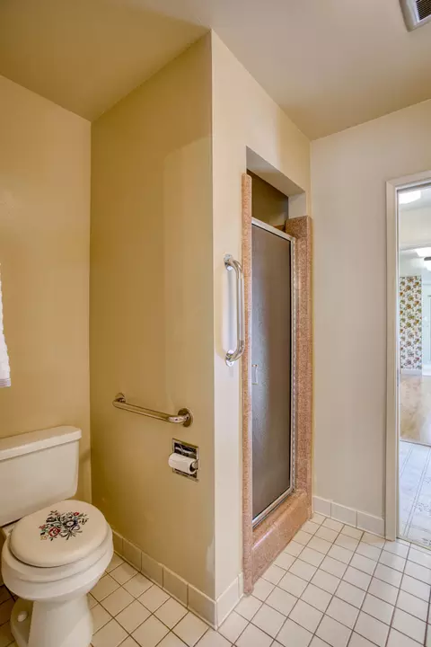 5117 Surrey Dr, Redding, CA 96002 photo 27