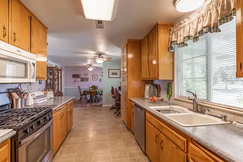 5403 Balls Ferry Rd, Anderson, CA 96007 photo 8