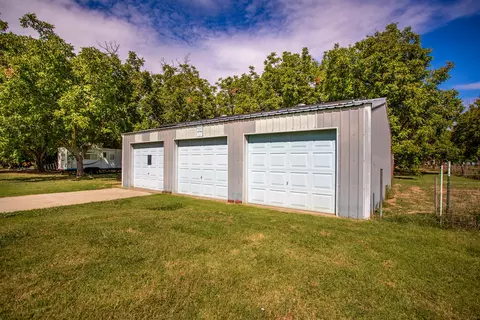 5403 Balls Ferry Rd, Anderson, CA 96007 photo 2