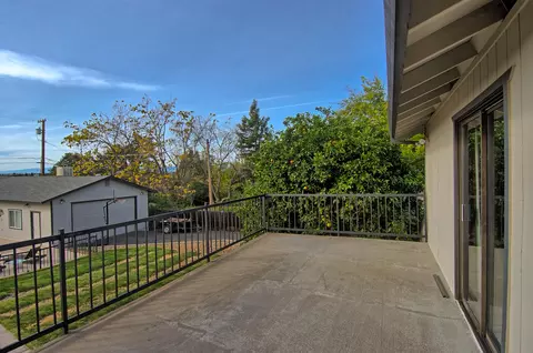 3045 Forest Hills Dr, Redding, CA 96002 photo 38