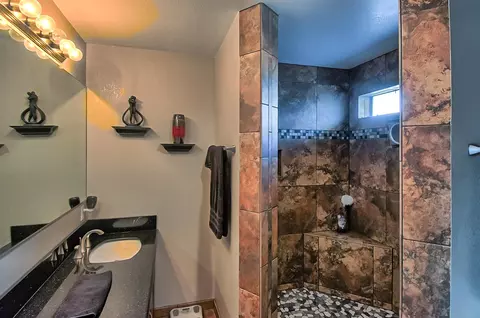 3045 Forest Hills Dr, Redding, CA 96002 photo 32