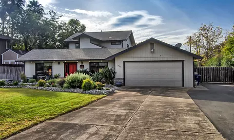 3045 Forest Hills Dr, Redding, CA 96002 photo 2