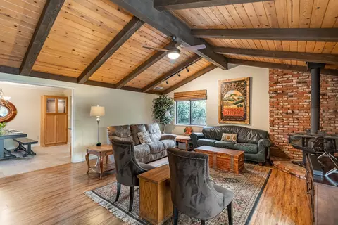 3745 Riverview Dr, Redding, CA 96001 photo 7