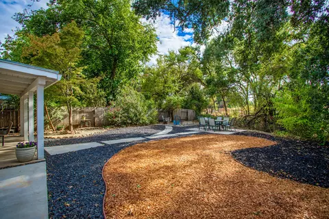 3745 Riverview Dr, Redding, CA 96001 photo 16