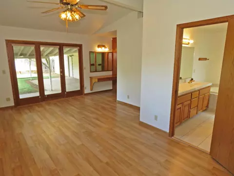 1836 Lindeena Ln, Redding, CA 96002 photo 10