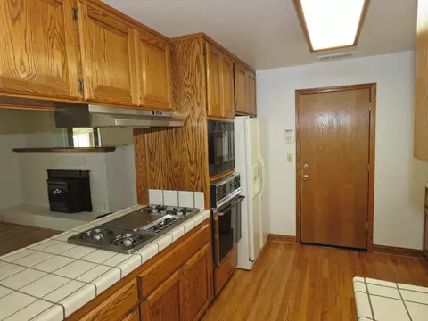 1836 Lindeena Ln, Redding, CA 96002 photo 7