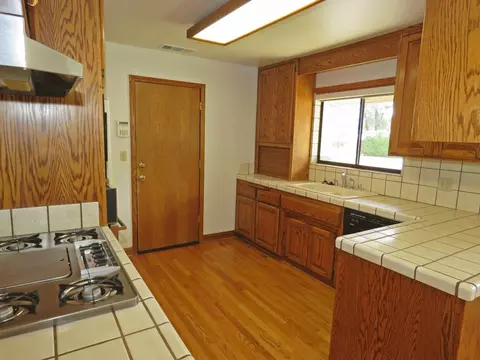 1836 Lindeena Ln, Redding, CA 96002 photo 6