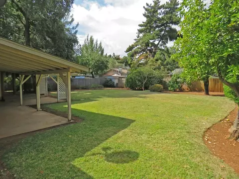 1836 Lindeena Ln, Redding, CA 96002 photo 2