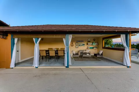 2841 Panorama Dr, Redding, CA 96003 photo 2