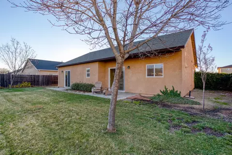 874 Domain Way, Redding, CA 96003 photo 5