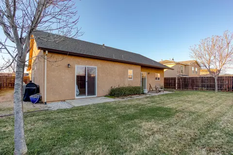 874 Domain Way, Redding, CA 96003 photo 6
