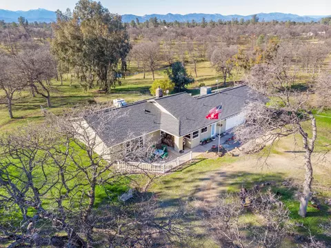 21307 Ruger Ct, Redding, CA 96003 photo 3