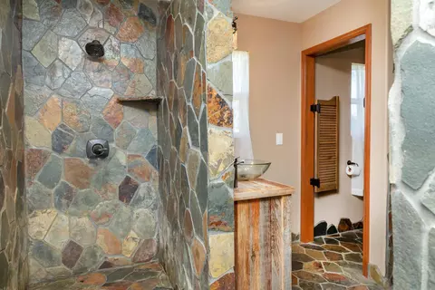 21307 Ruger Ct, Redding, CA 96003 photo 28