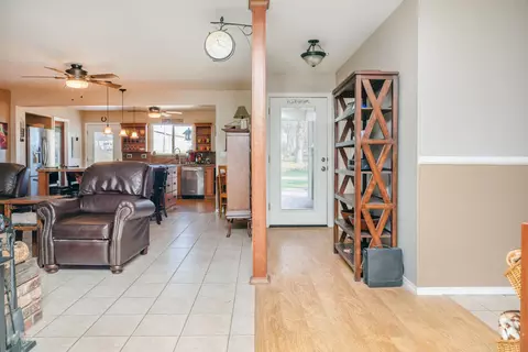 21307 Ruger Ct, Redding, CA 96003 photo 4