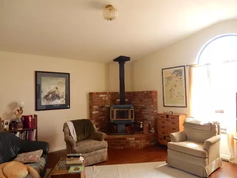 4006 Meander Dr, Redding, CA 96001 photo 2