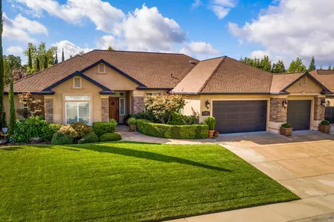 19331 Titleist Way, Redding, CA 96003 photo 4