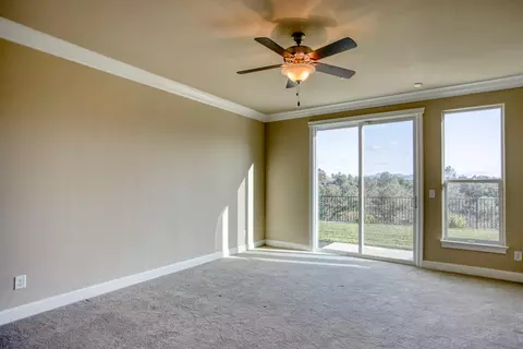 352 Stinson Loop, Redding, CA 96003 photo 6