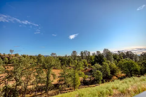 352 Stinson Loop, Redding, CA 96003 photo 13