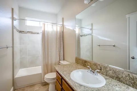 352 Stinson Loop, Redding, CA 96003 photo 9