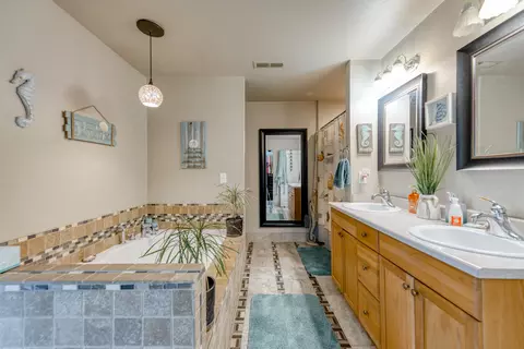 2016 Canyon Rd, Redding, CA 96001 photo 23